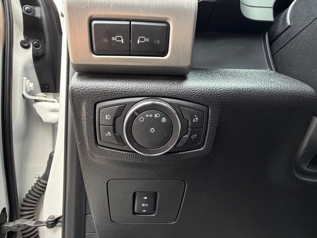 2017 Ford F-150 Image 16