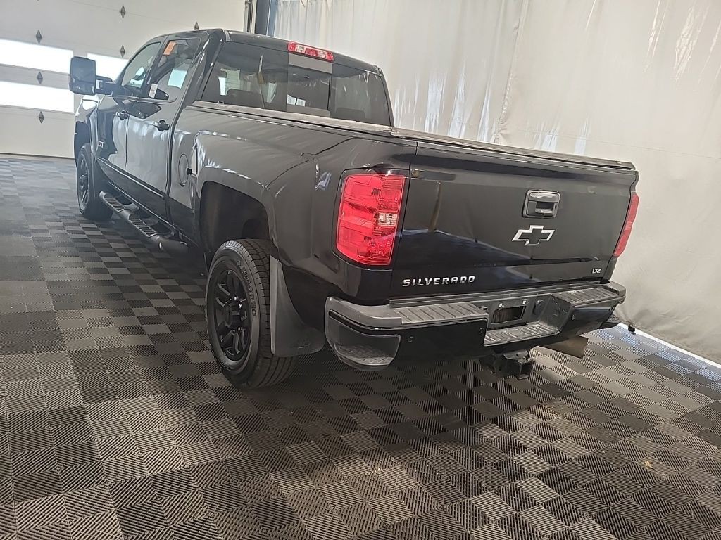 2019 Chevrolet Silverado 1500 Image 2