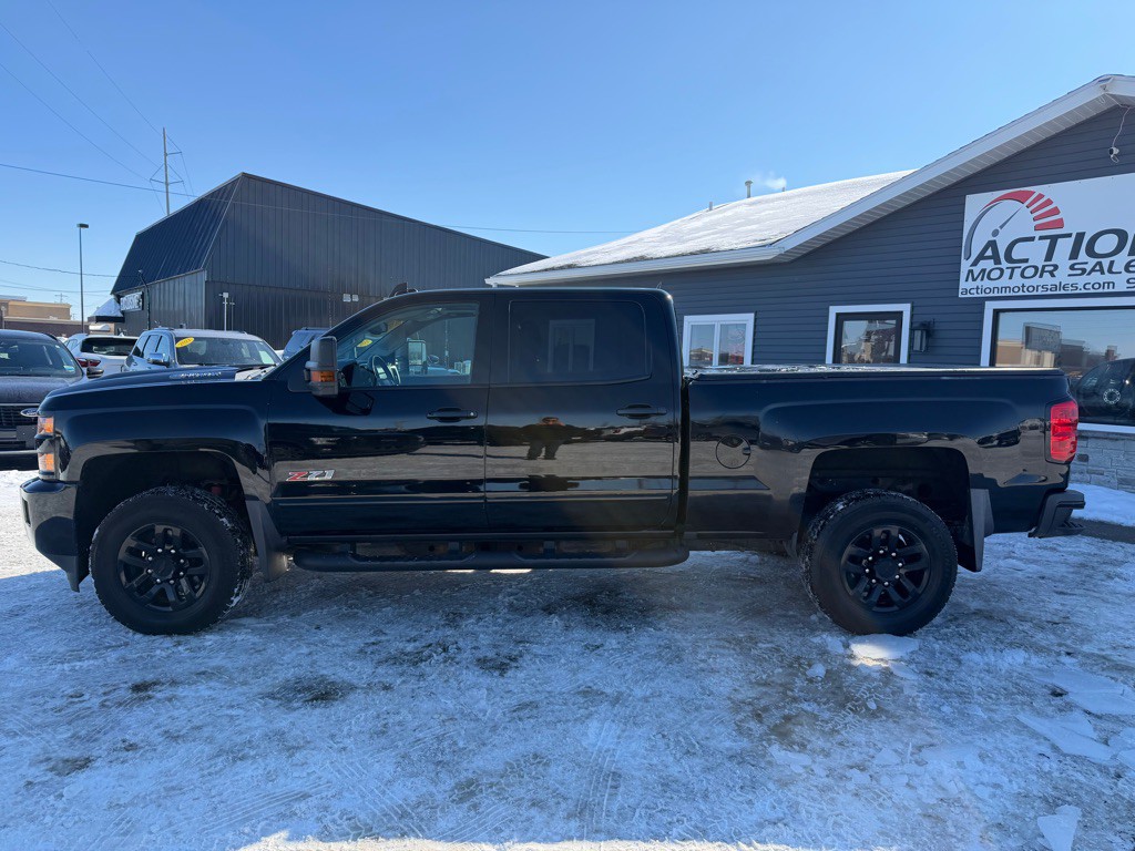 2019 Chevrolet Silverado 1500 Image 2