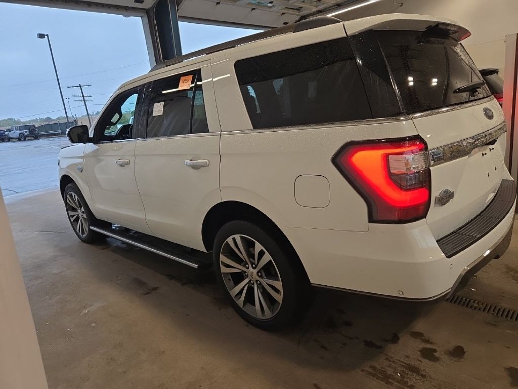 2021 Ford Expedition Image 2