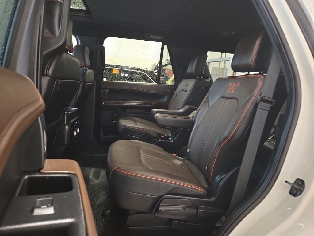 2021 Ford Expedition Image 6