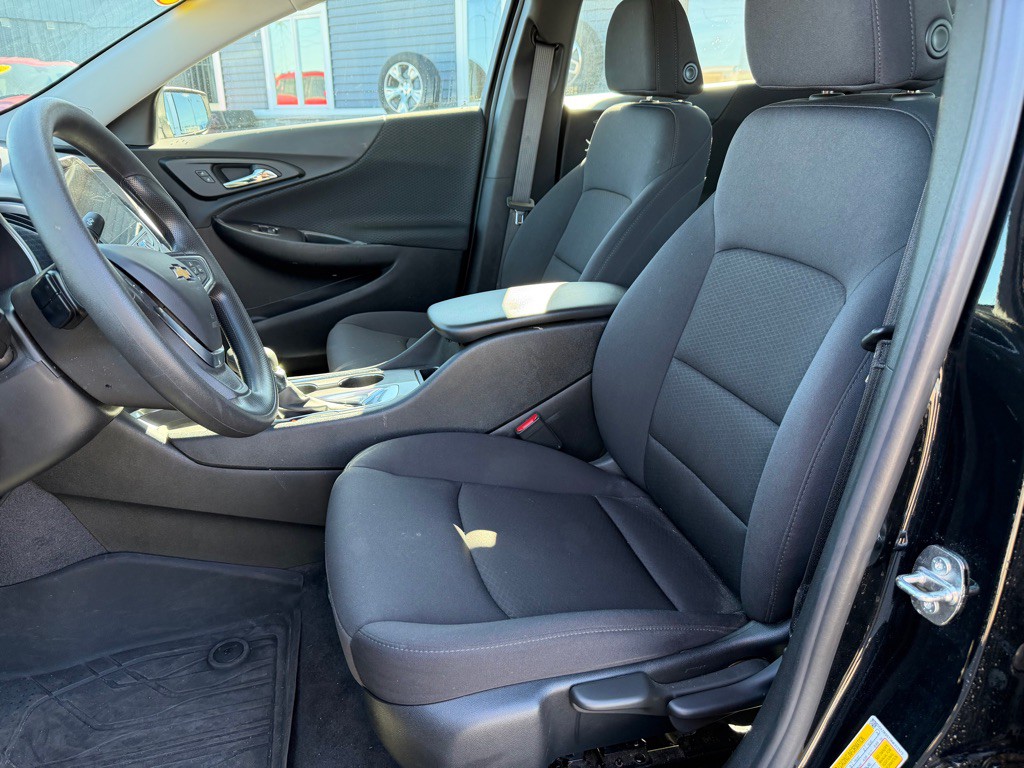 2022 Chevrolet Malibu Image 12
