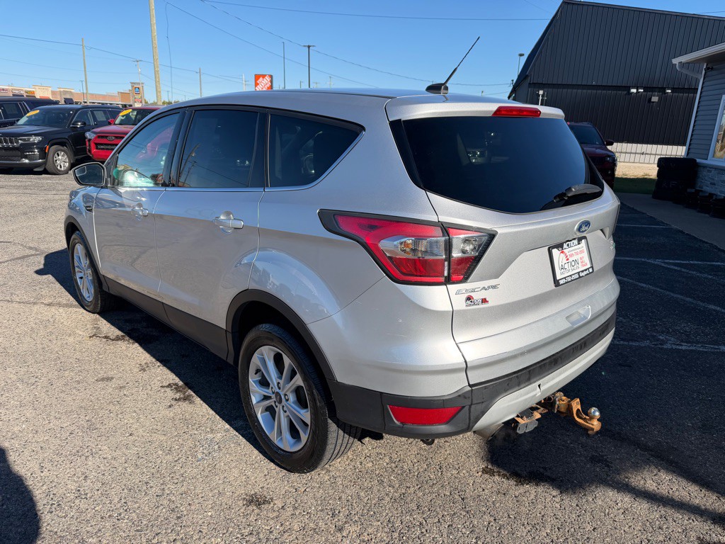 2017 Ford Escape Image 3