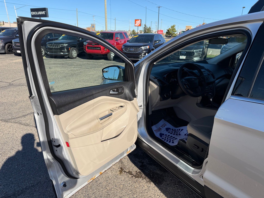 2017 Ford Escape Image 10