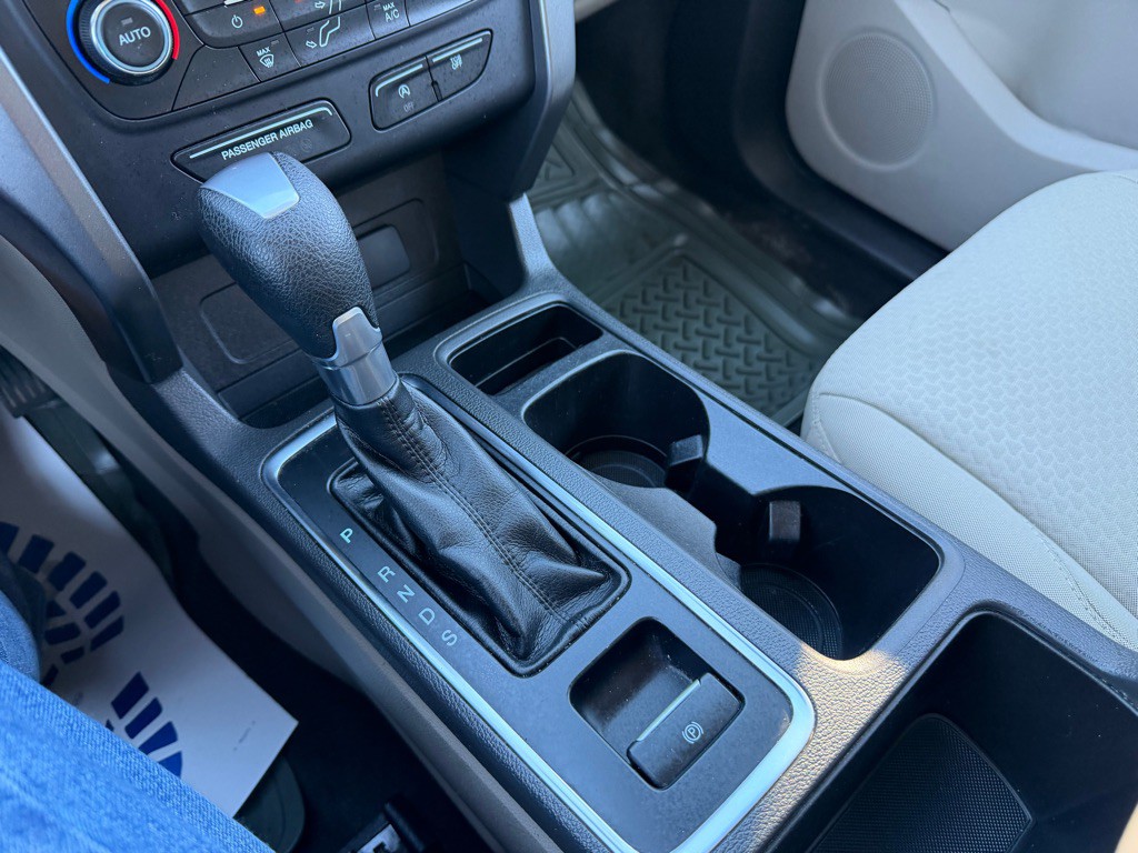 2017 Ford Escape Image 28