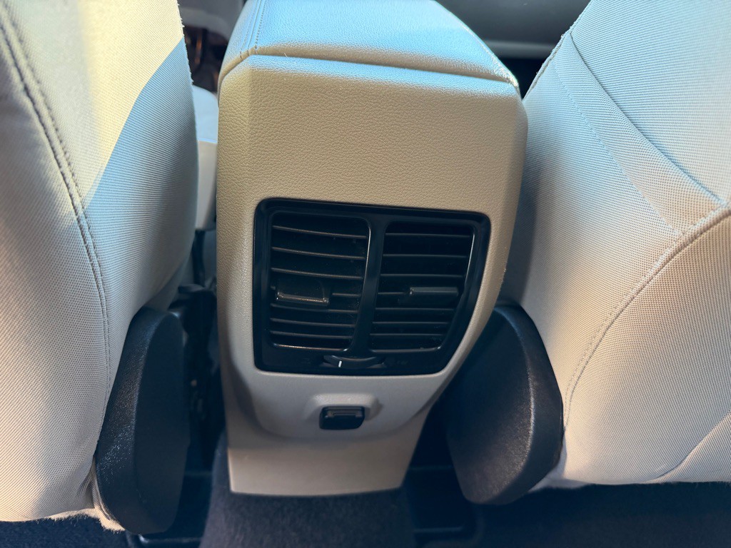 2017 Ford Escape Image 35