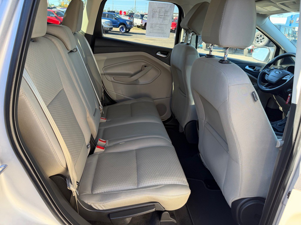 2017 Ford Escape Image 46