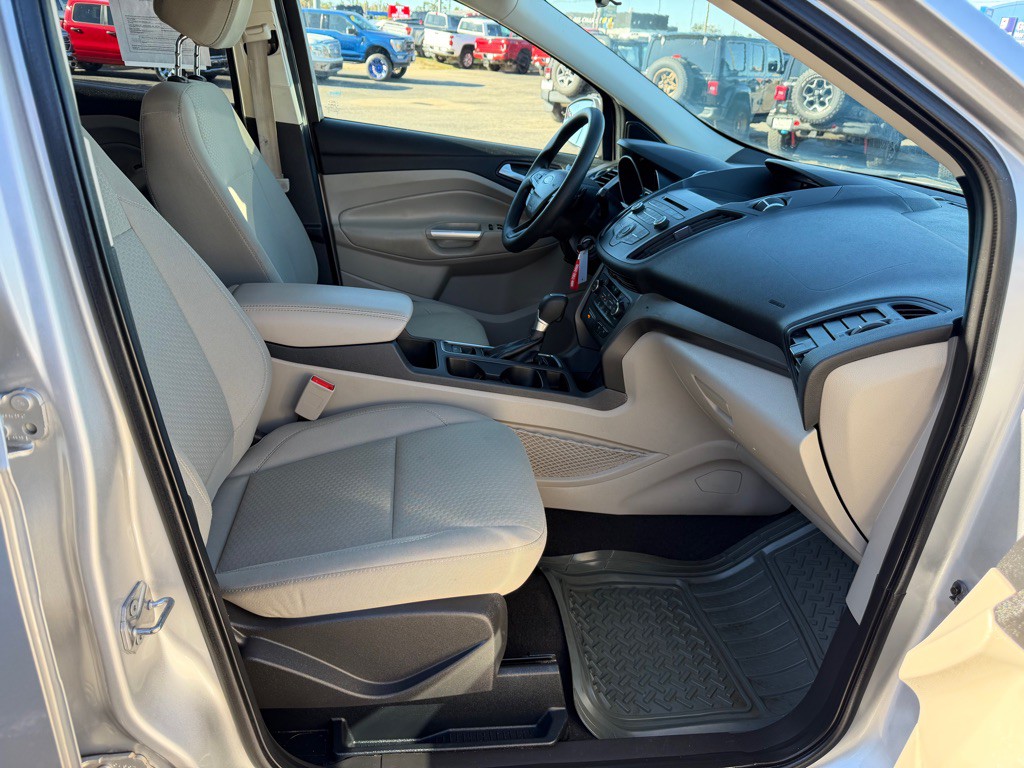 2017 Ford Escape Image 50