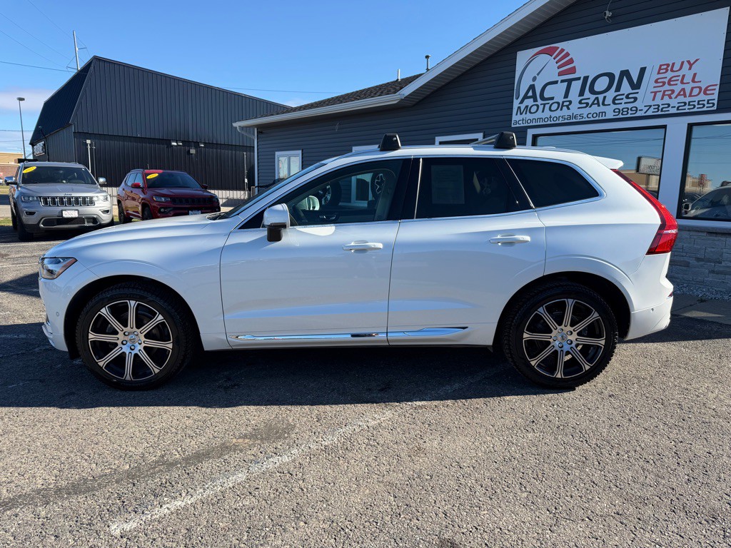 2021 Volvo XC60 Image 2