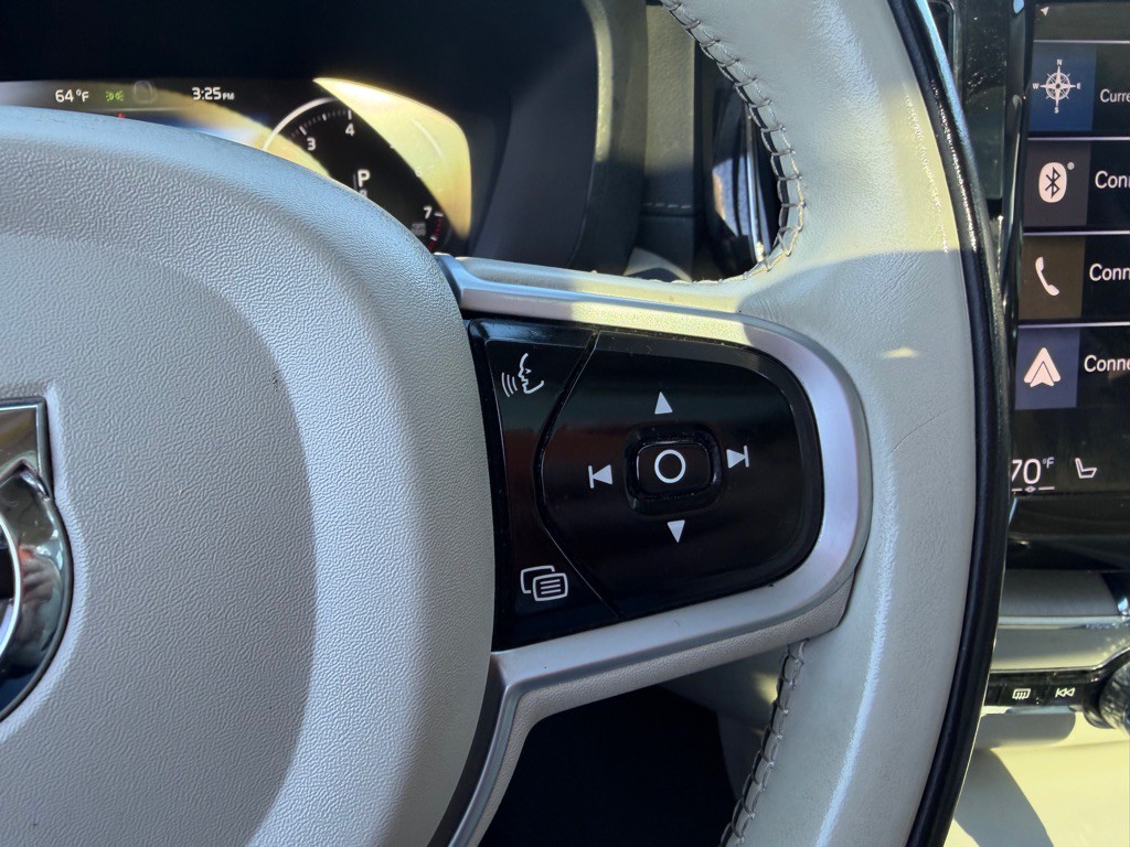 2021 Volvo XC60 Image 18