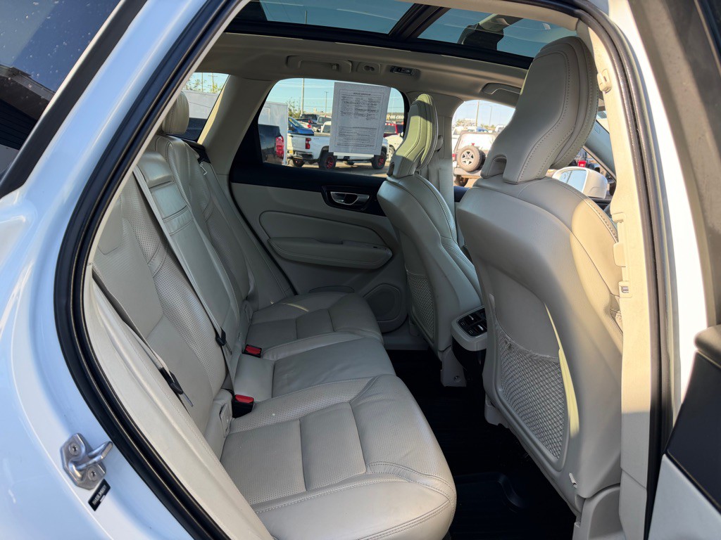 2021 Volvo XC60 Image 54