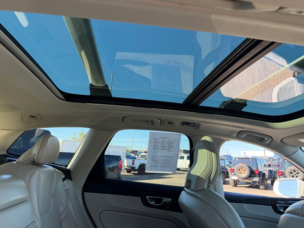 2021 Volvo XC60 Image 56