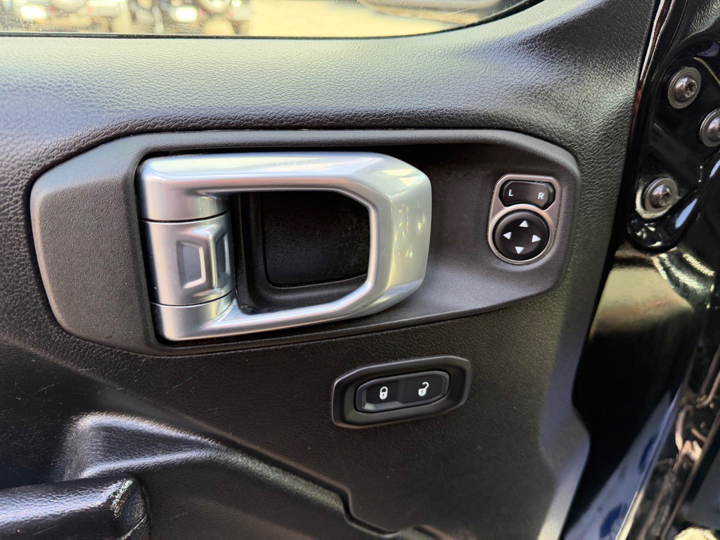 2021 Jeep Gladiator Image 14