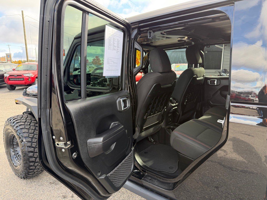 2021 Jeep Gladiator Image 39