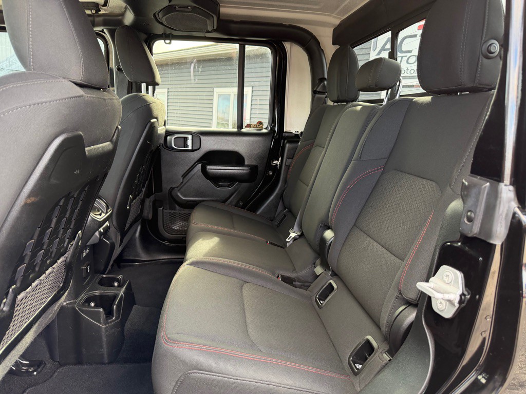 2021 Jeep Gladiator Image 40