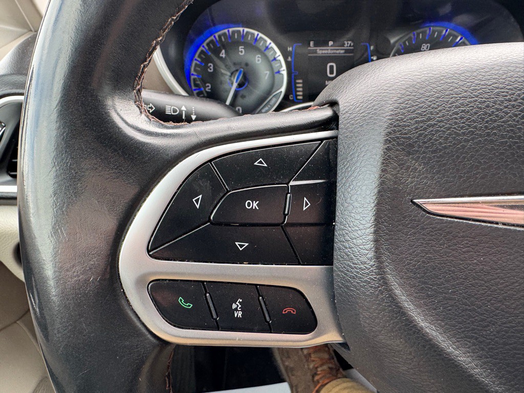 2018 Chrysler Pacifica Image 17