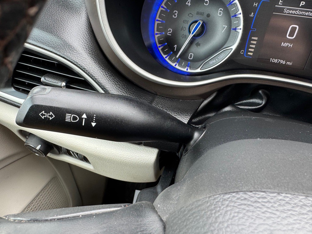 2018 Chrysler Pacifica Image 21