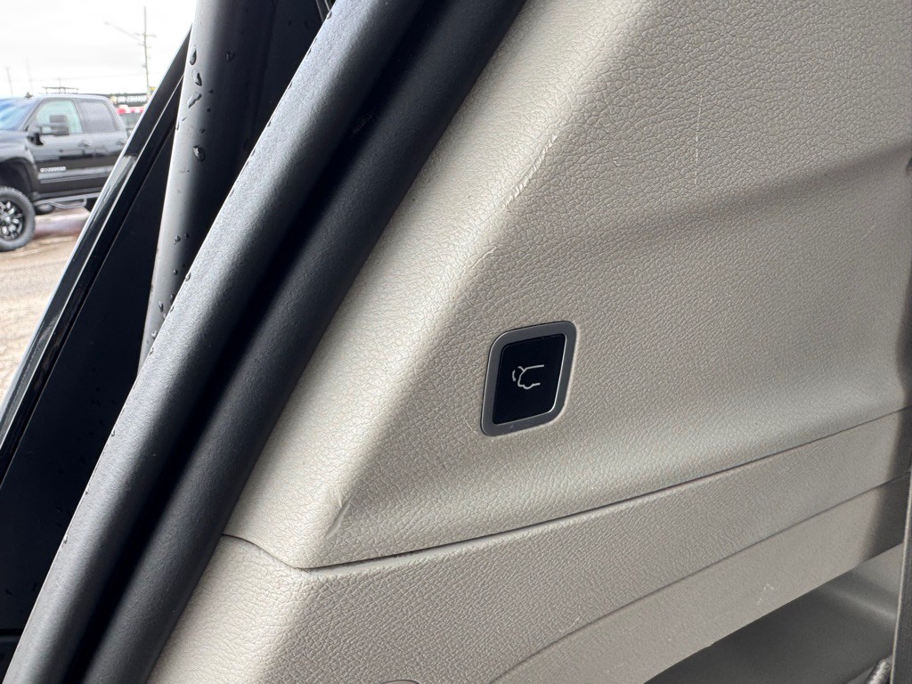 2018 Chrysler Pacifica Image 40