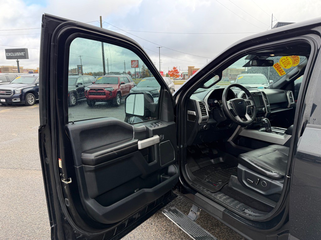 2015 Ford F-150 Image 12