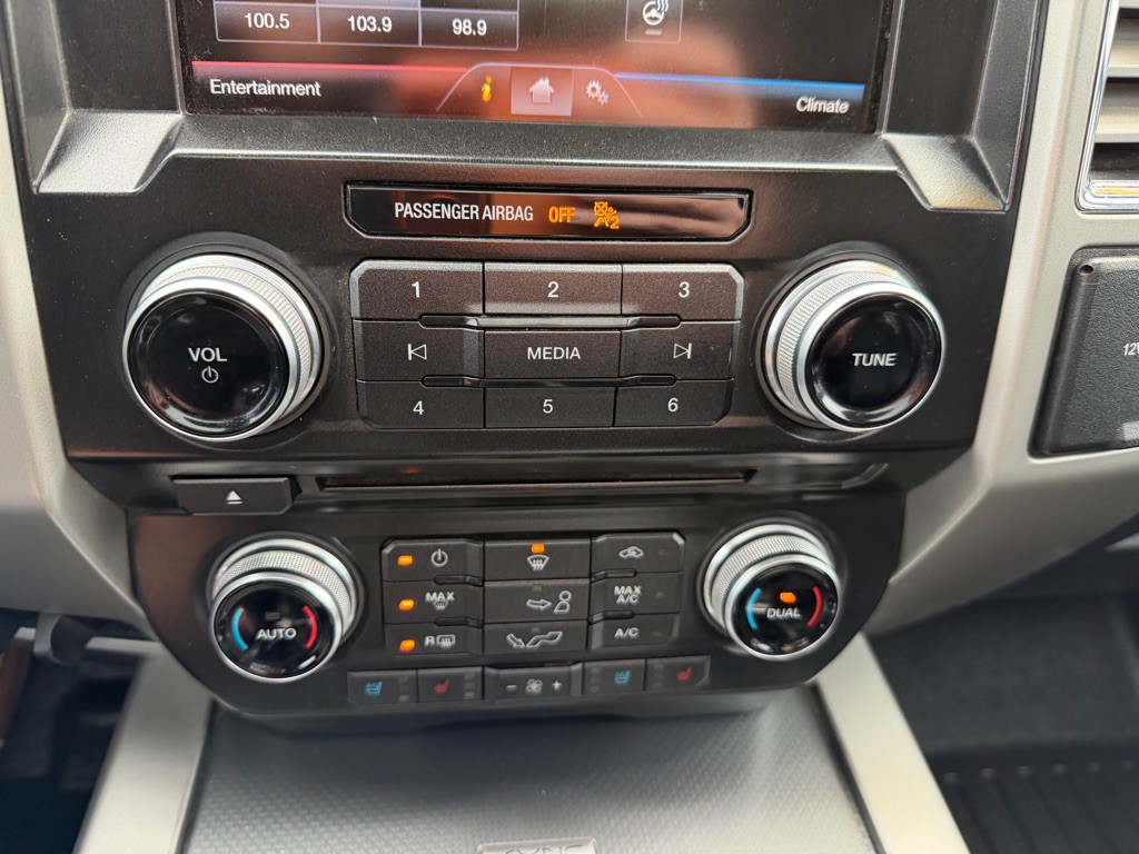 2015 Ford F-150 Image 27