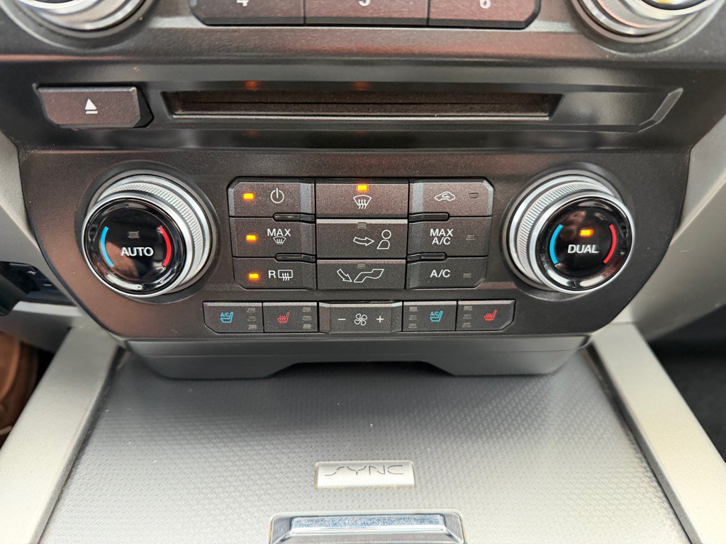 2015 Ford F-150 Image 28