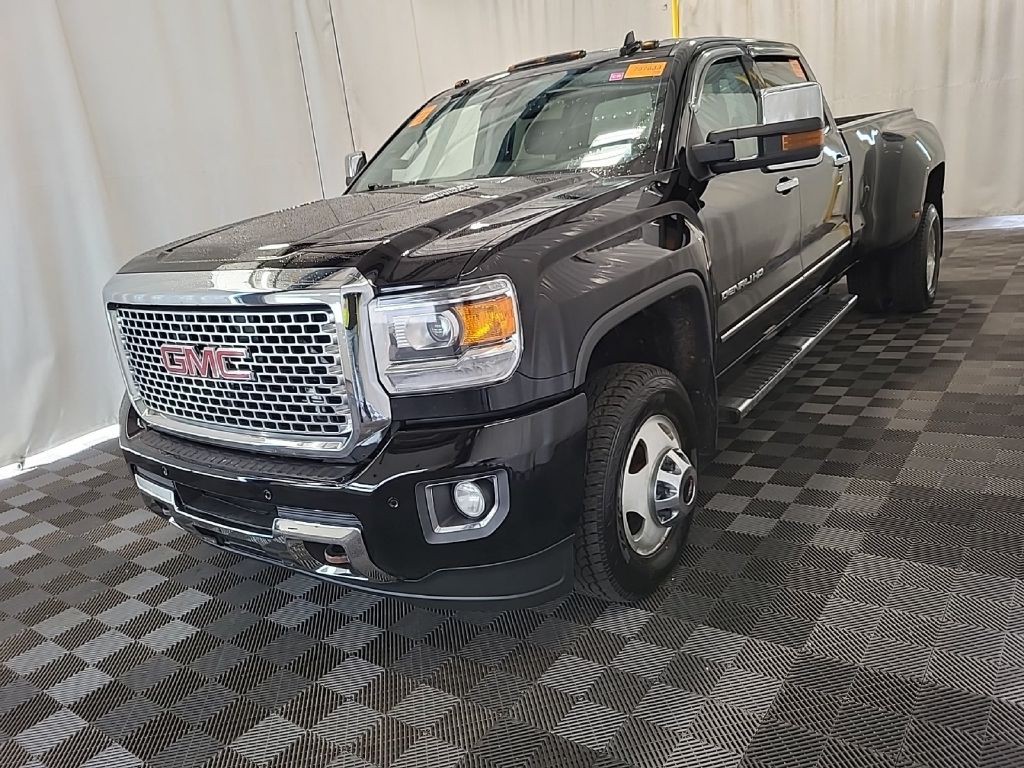 2016 GMC Sierra Image 1