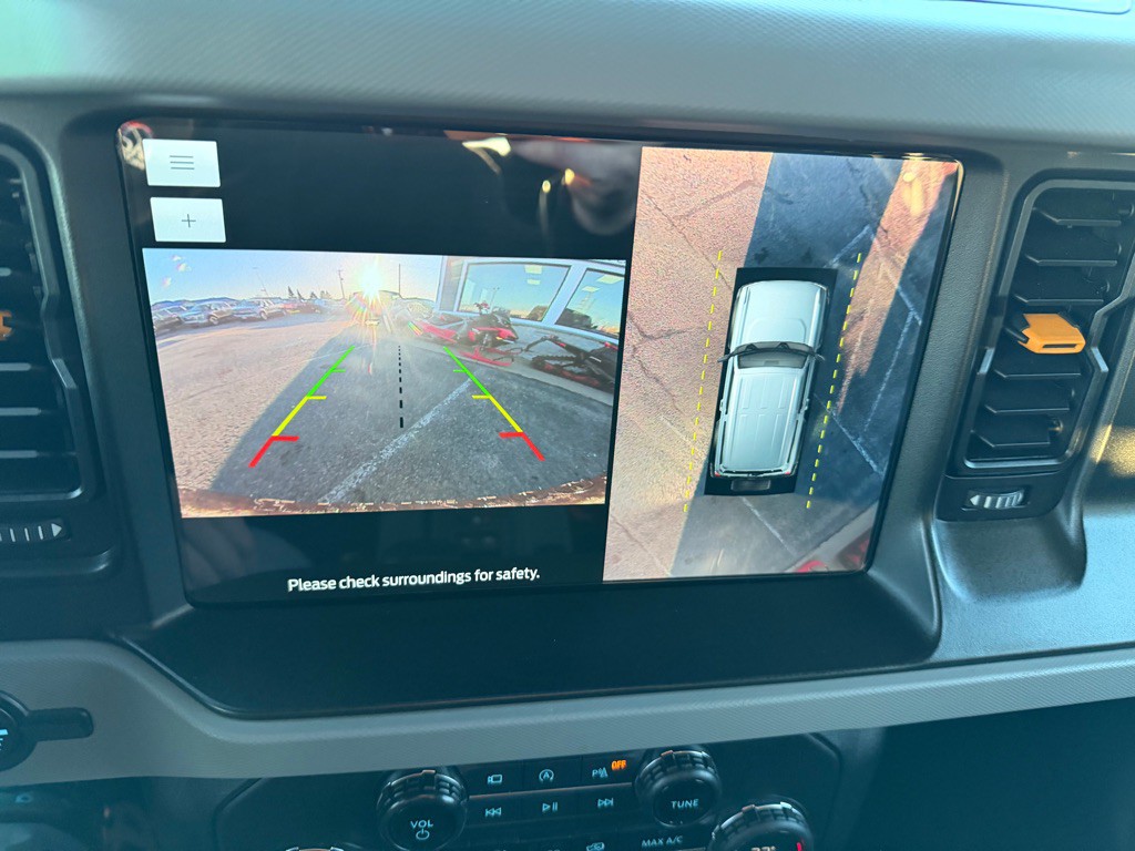 2023 Ford Bronco Image 24