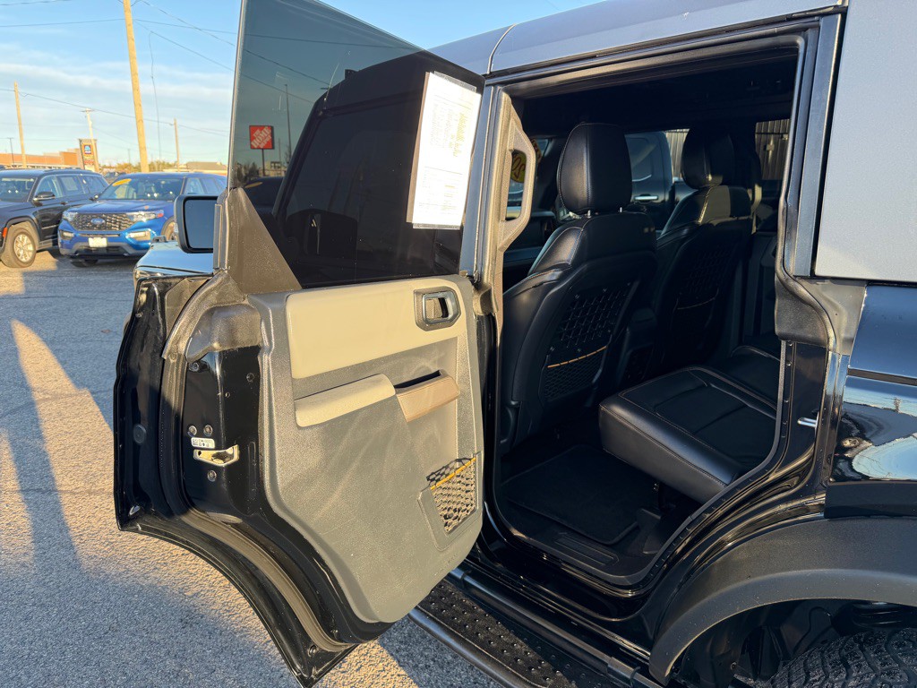 2023 Ford Bronco Image 34