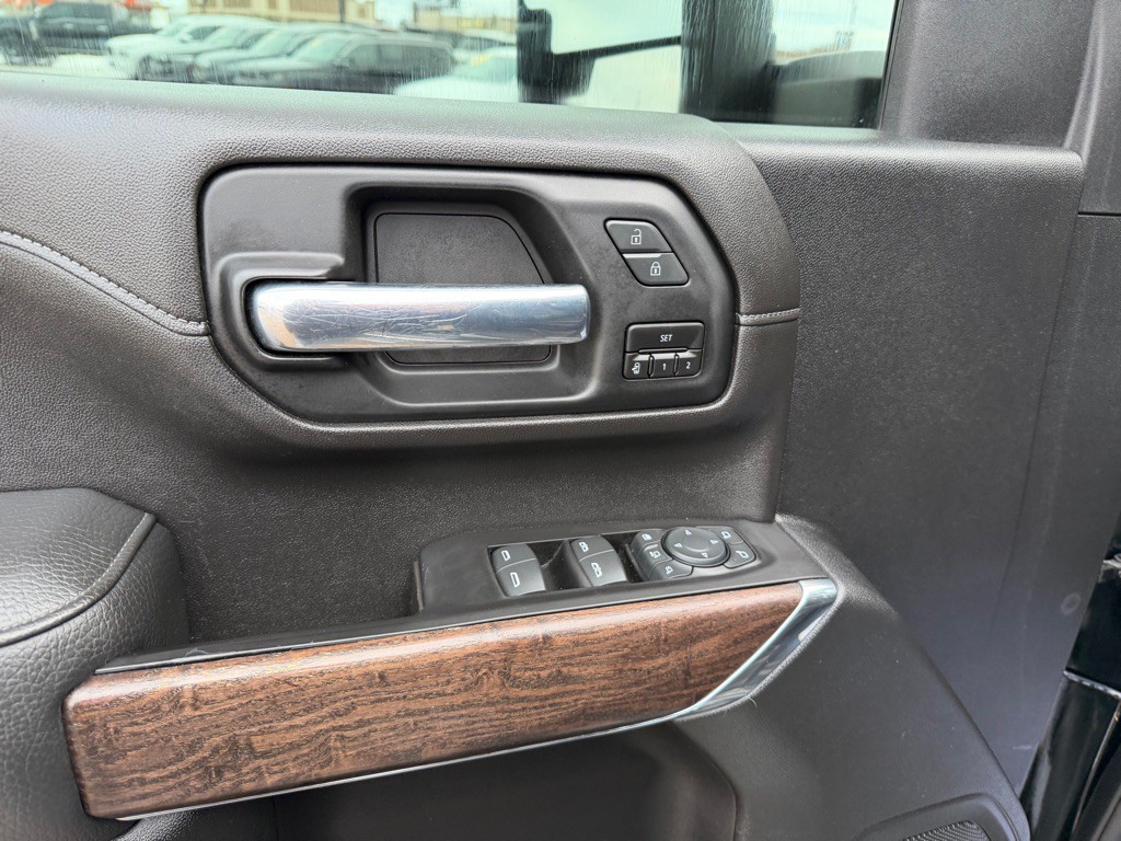 2020 GMC Sierra Image 13