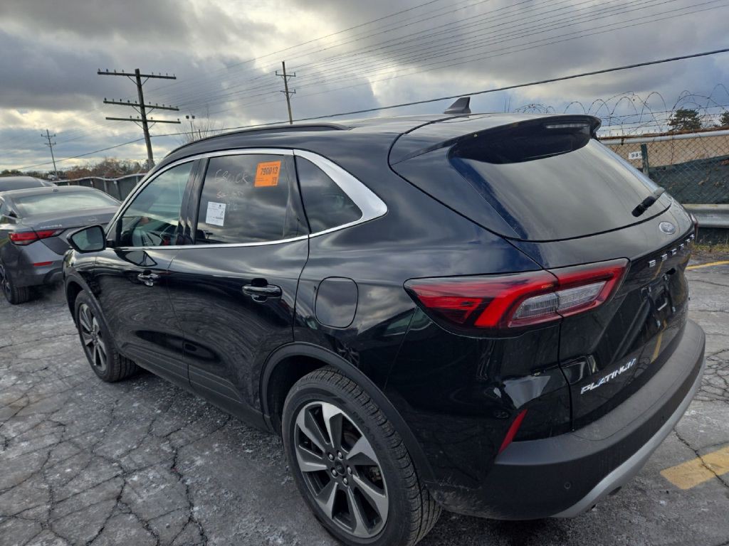 2024 Ford Escape Image 2