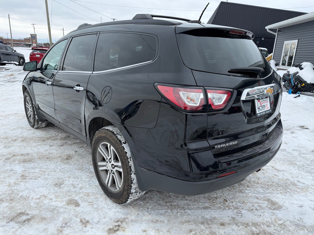 2017 Chevrolet Traverse Image 3