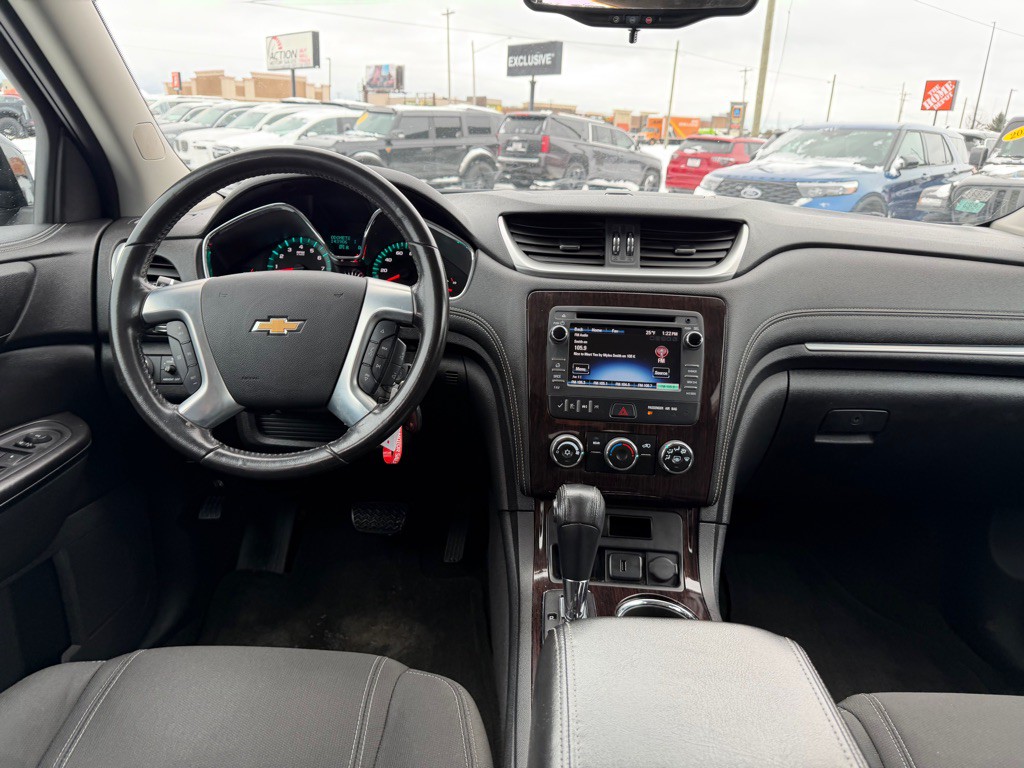 2017 Chevrolet Traverse Image 38
