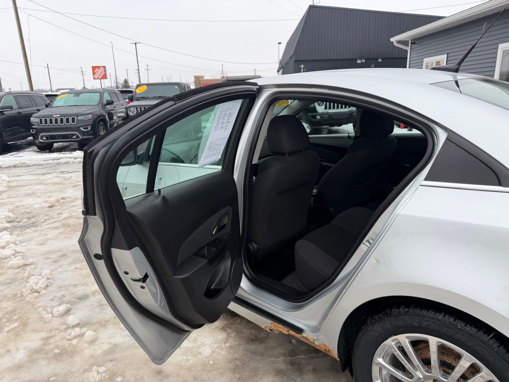 2012 Chevrolet Cruze Image 23