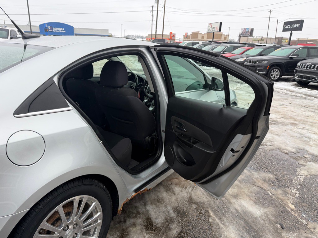 2012 Chevrolet Cruze Image 27