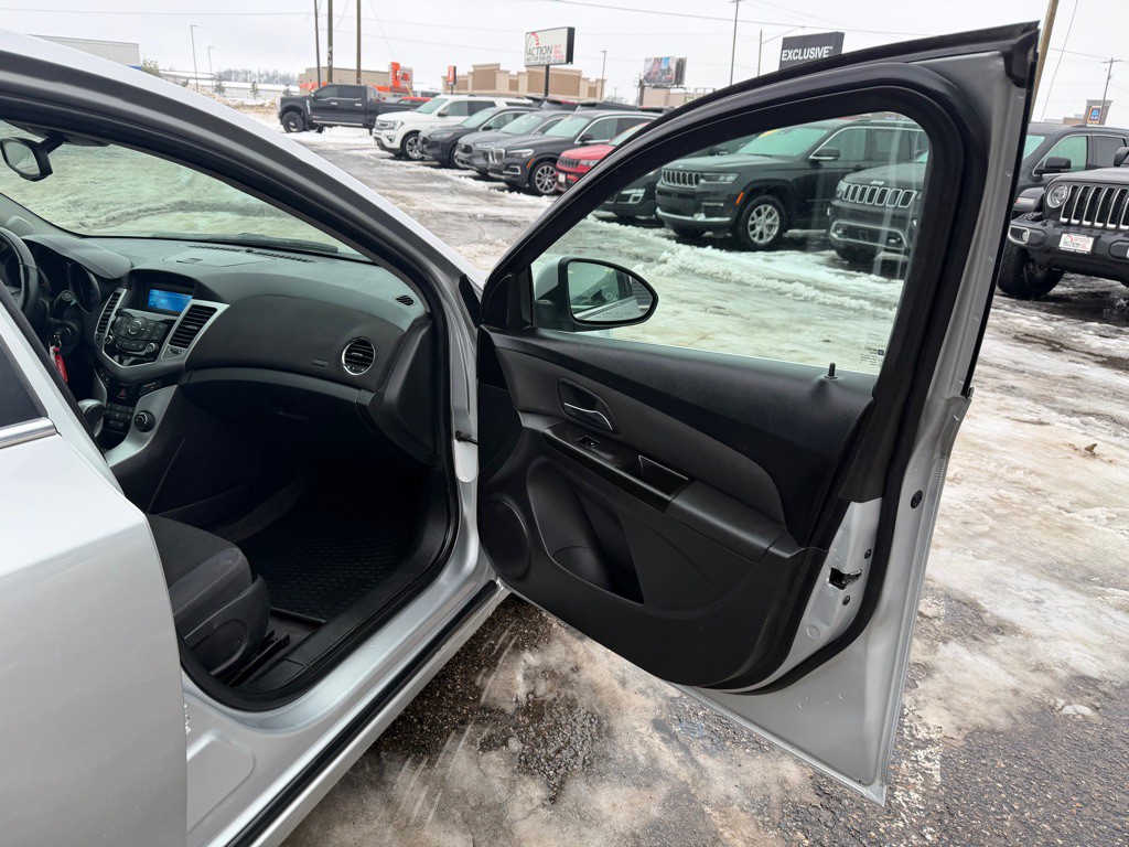 2012 Chevrolet Cruze Image 31