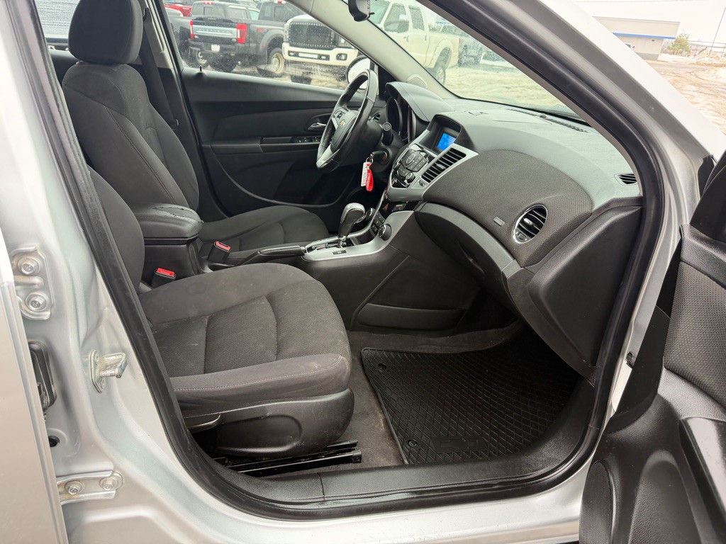 2012 Chevrolet Cruze Image 33