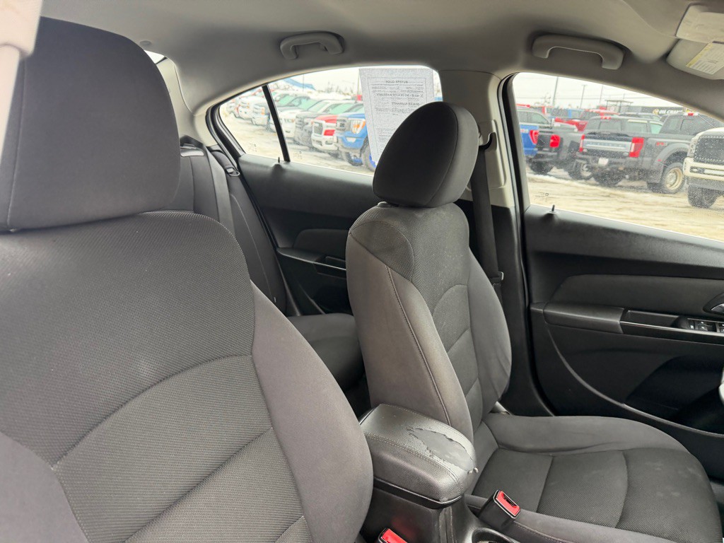 2012 Chevrolet Cruze Image 34