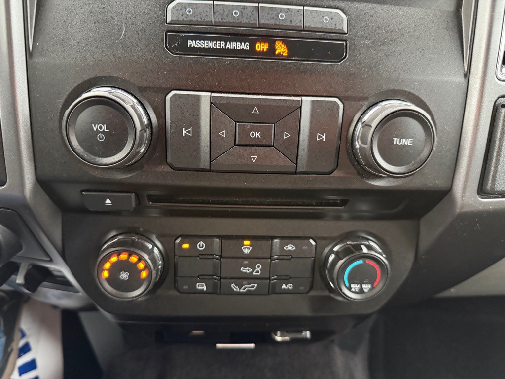 2017 Ford F-150 Image 28