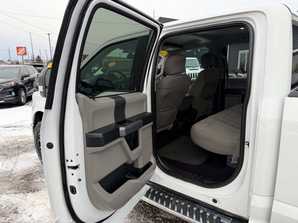 2017 Ford F-150 Image 37