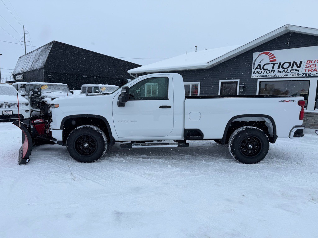 2025 Chevrolet Silverado 1500 Image 2