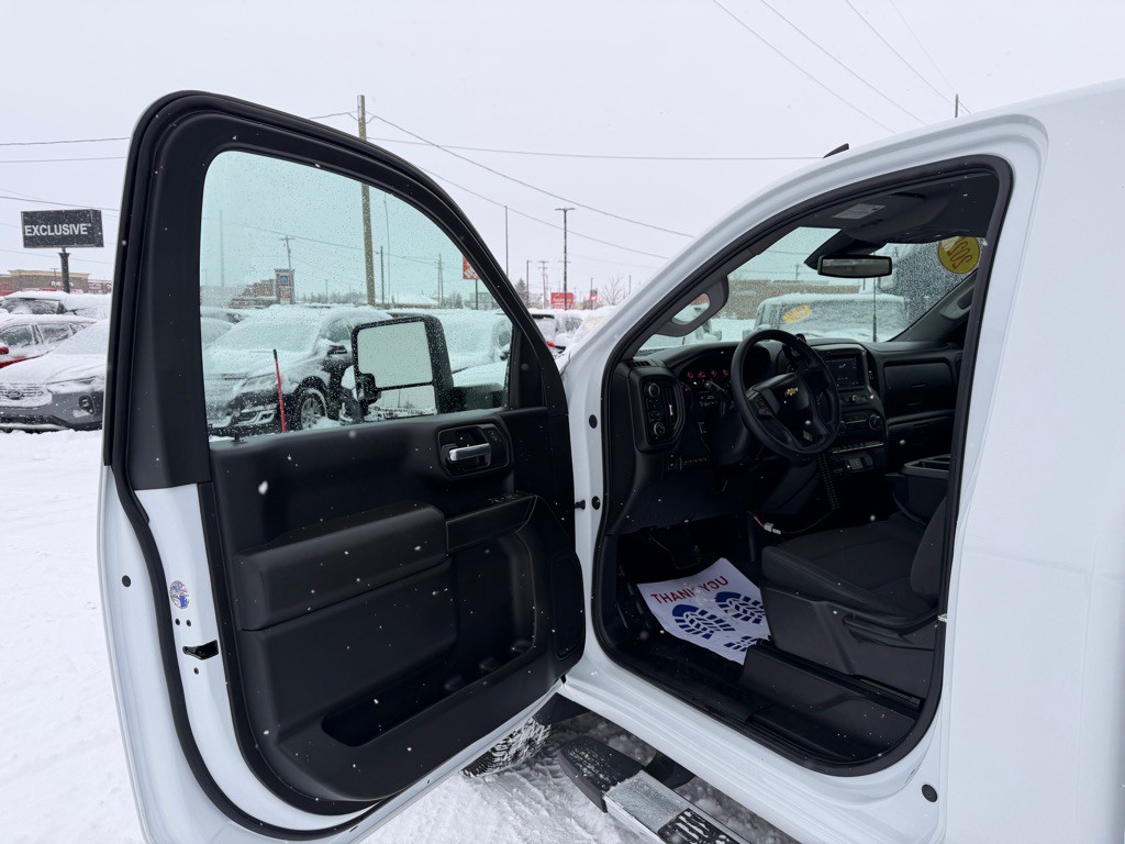 2025 Chevrolet Silverado 1500 Image 12