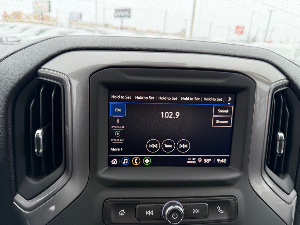 2025 Chevrolet Silverado 1500 Image 24