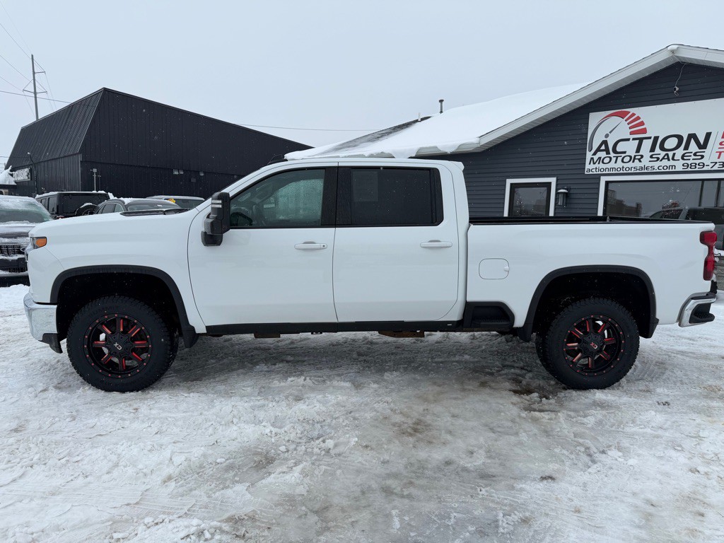 2020 Chevrolet Silverado 1500 Image 2