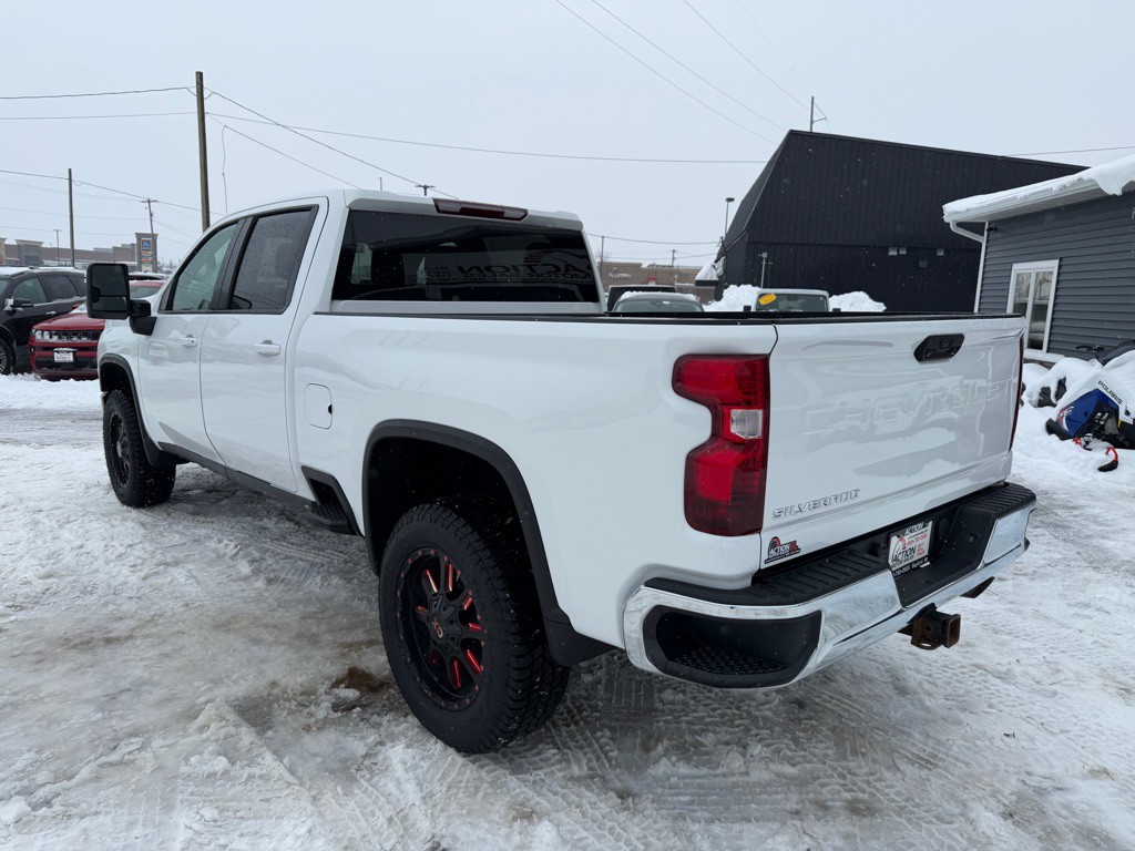 2020 Chevrolet Silverado 1500 Image 3