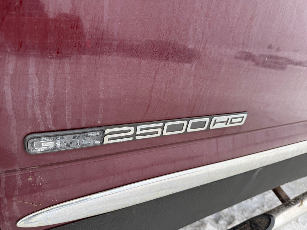 2002 GMC Sierra Image 10