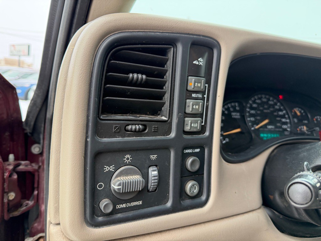 2002 GMC Sierra Image 17