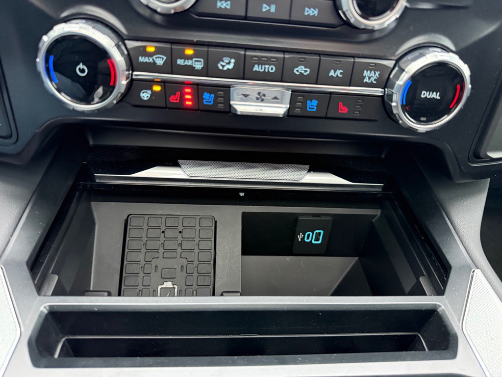 2025 Ford F-250 Image 32