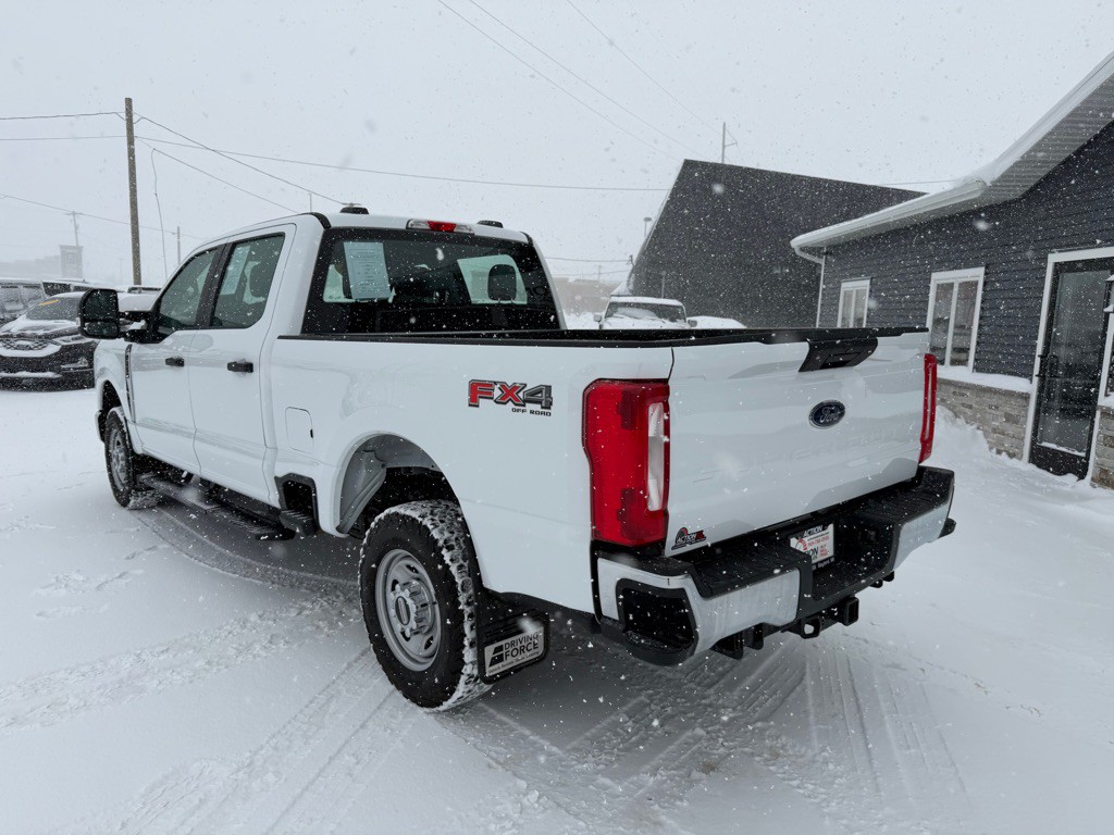 2024 Ford F-250 Image 3