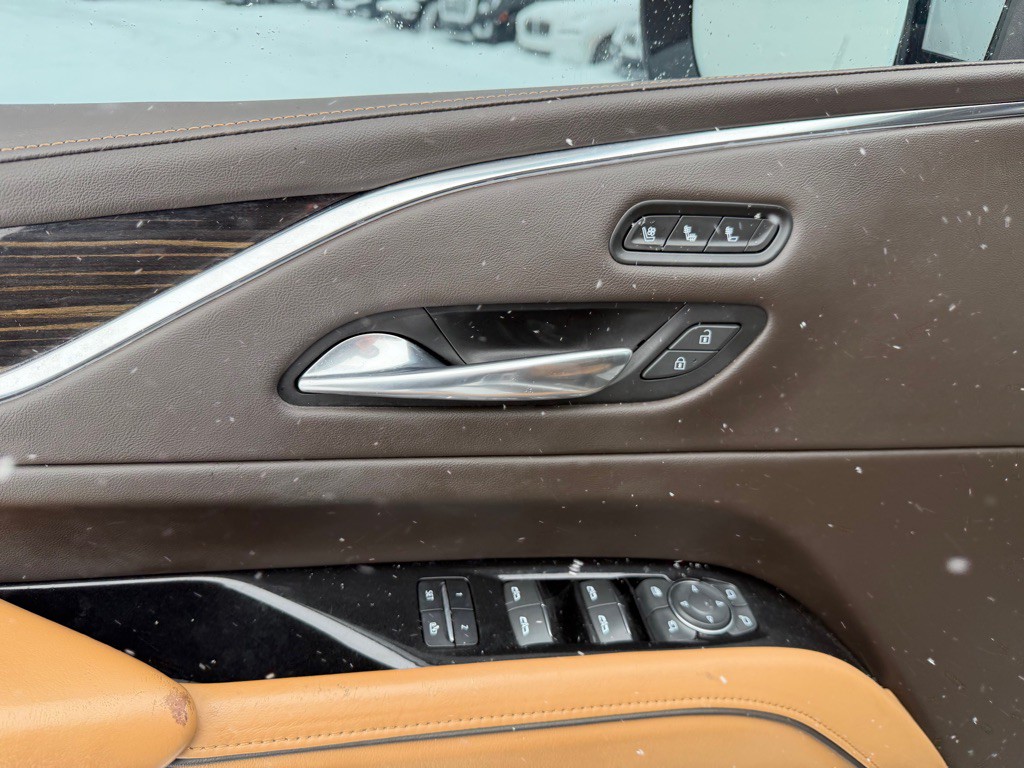 2021 Cadillac Escalade Image 11