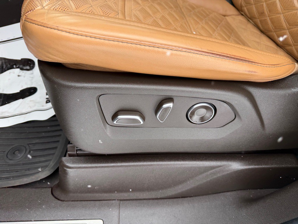 2021 Cadillac Escalade Image 13